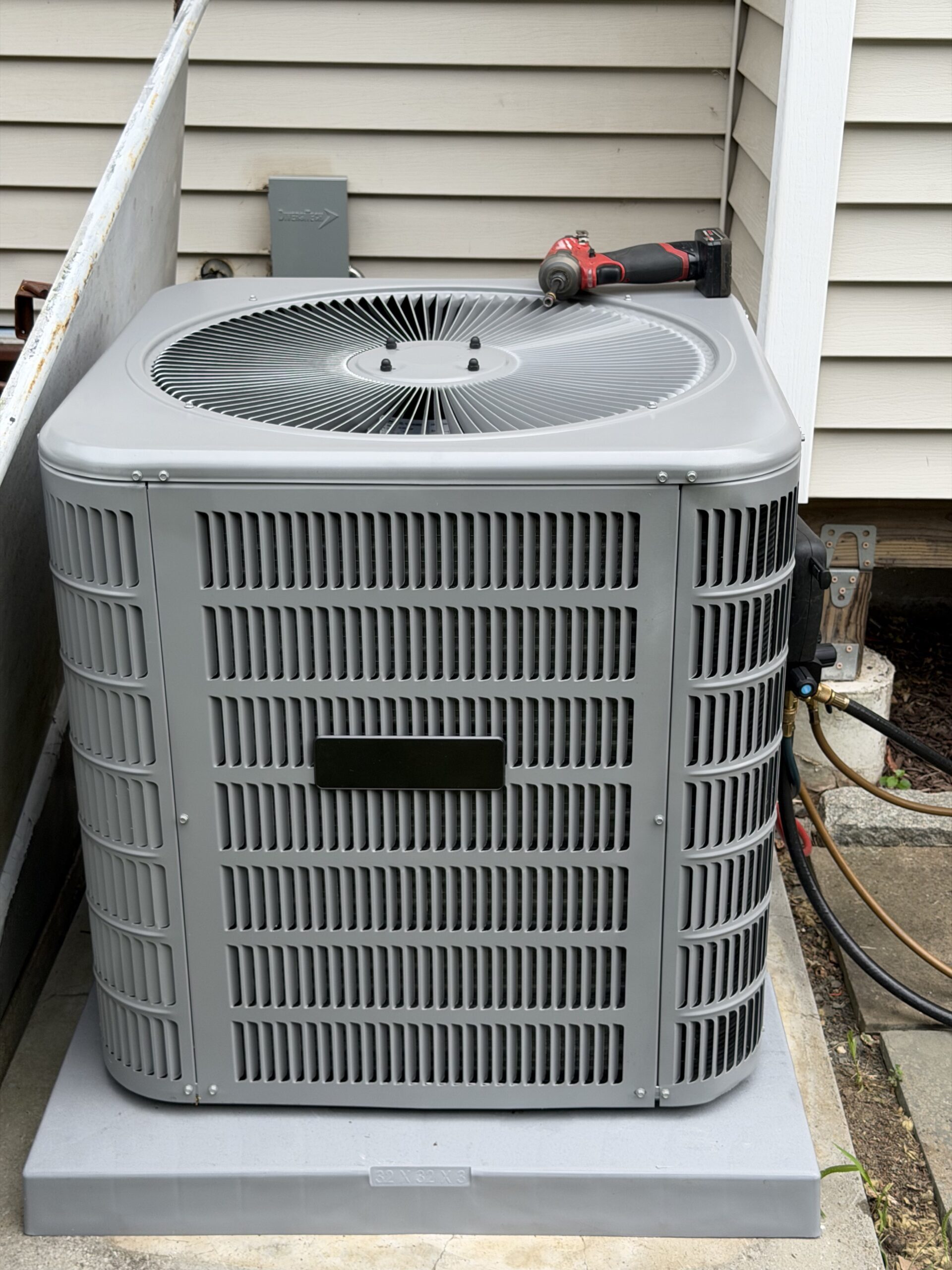 Bristol CT HVAC condenser install by Prestige HPE